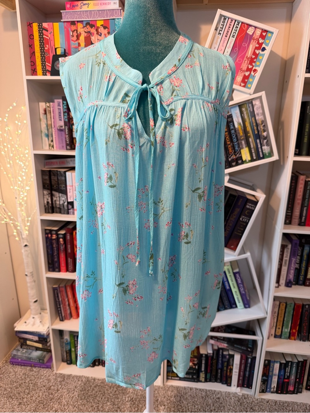 PaperMoon Light Blue Floral Tie-Neck Chemise Sleeveless Blouse